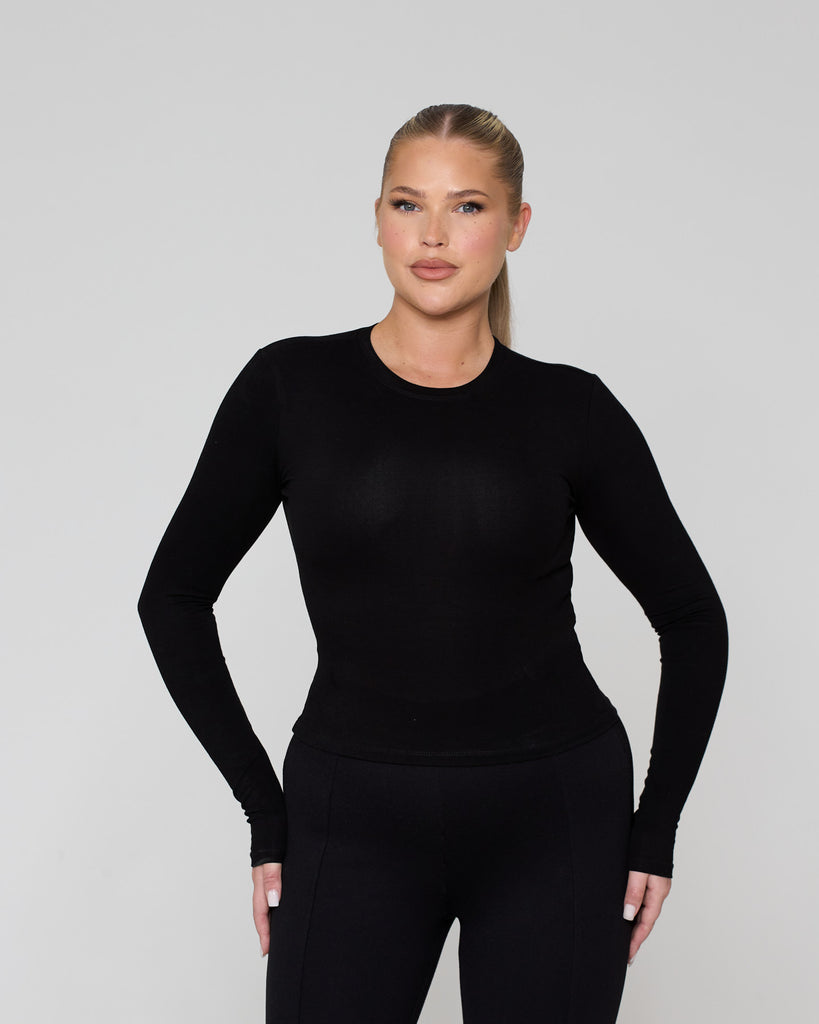 Its snatched Long Sleeve Tee / Black