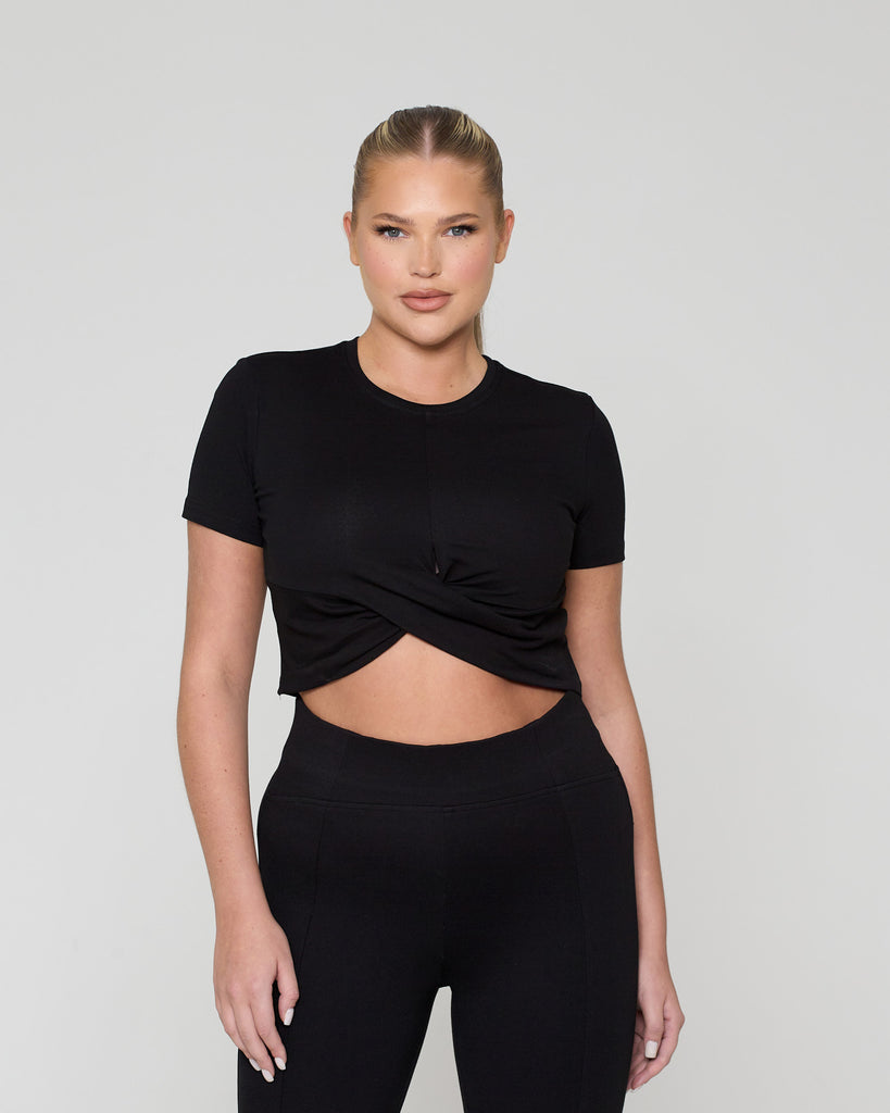 Knot Crop Short Sleeve Tee / Black