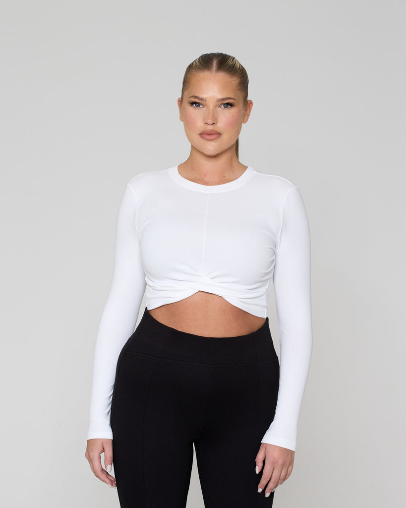 Knot Crop Long Sleeve Tee / White