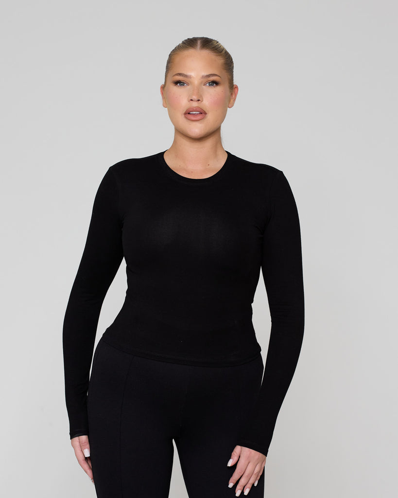 Its snatched Long Sleeve Tee / Black