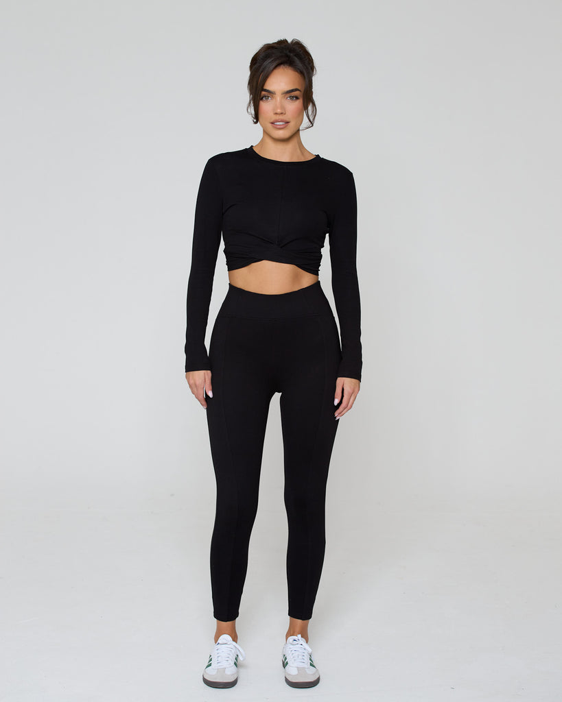 Knot Crop Long Sleeve Tee / Black