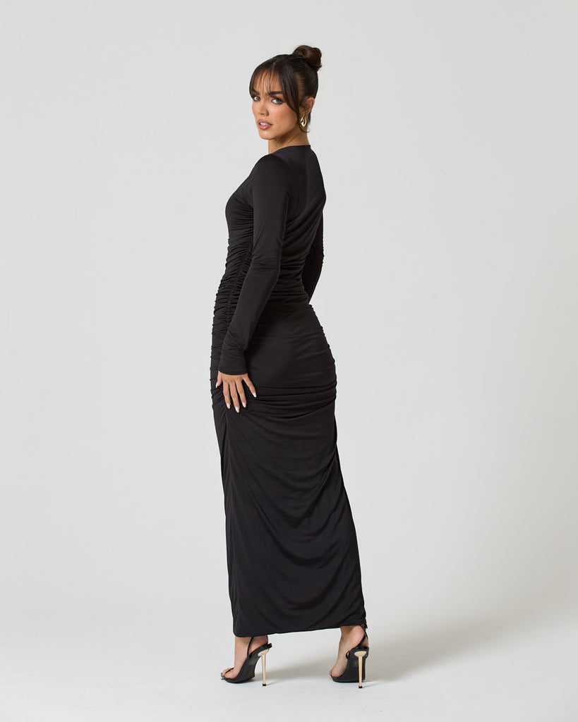 Never yours / Black Maxi